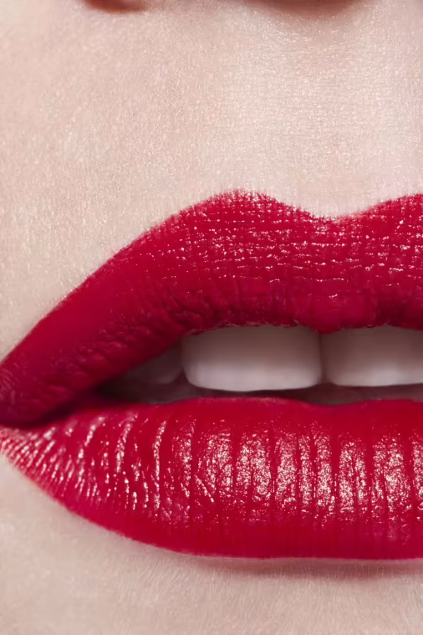Chanel Rouge Allure Velvet Luminous Intense Lip Colour 176 Independate
