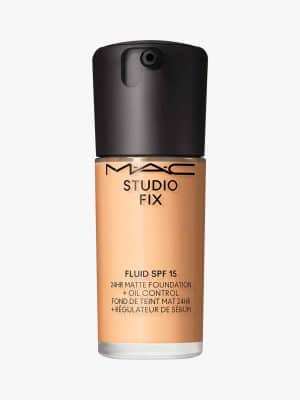 MAC Studio Fix Fluid SPF 15 24HR Matte Foundation NC20